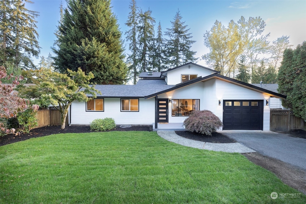 11391 NE 112th St, Kirkland, WA 98033 - photo 1