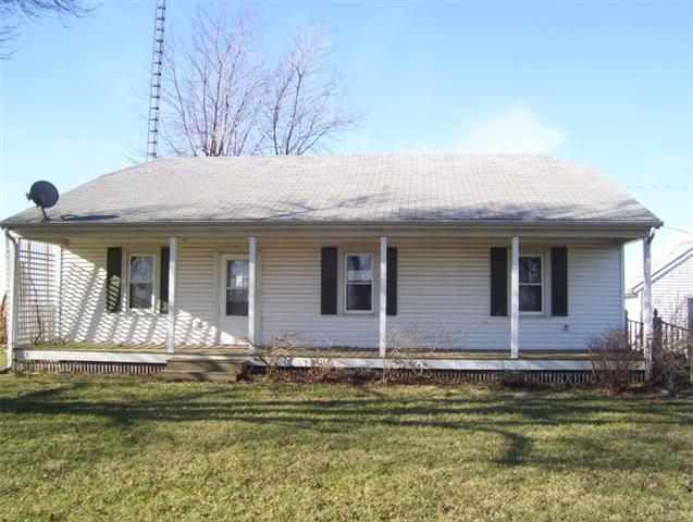 7060 S 300 W, Boswell, IN 47921 - photo 1