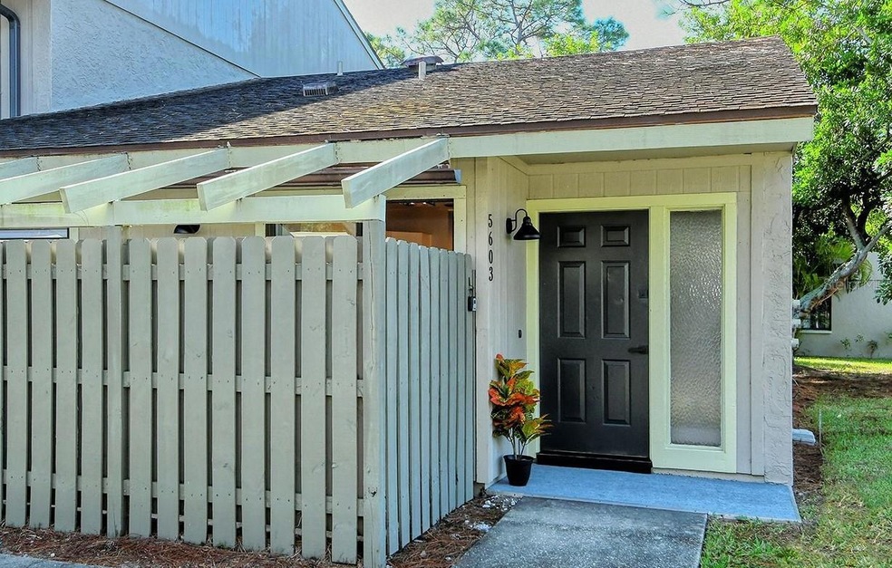 5603 Summer Side Ln unit 44A, Sarasota, FL 34231 - photo 1