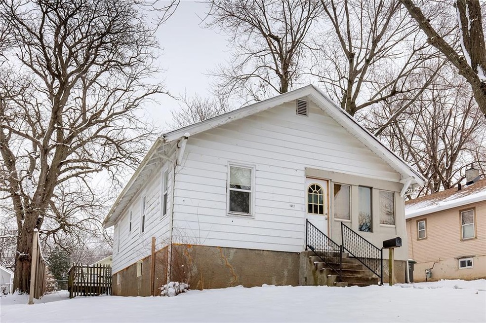 1617 33rd St, Des Moines, IA 50311 - photo 1