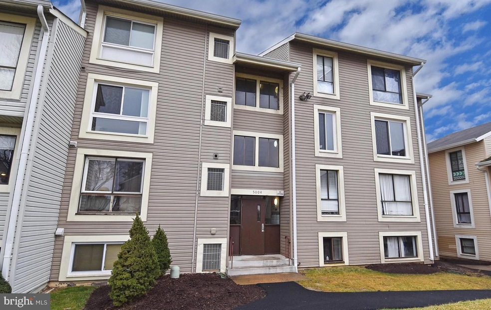 5804A Village Green Dr, Alexandria, VA 22309 - photo 1