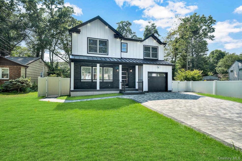 For Sale $1,029,000 • Co-Listing Agent