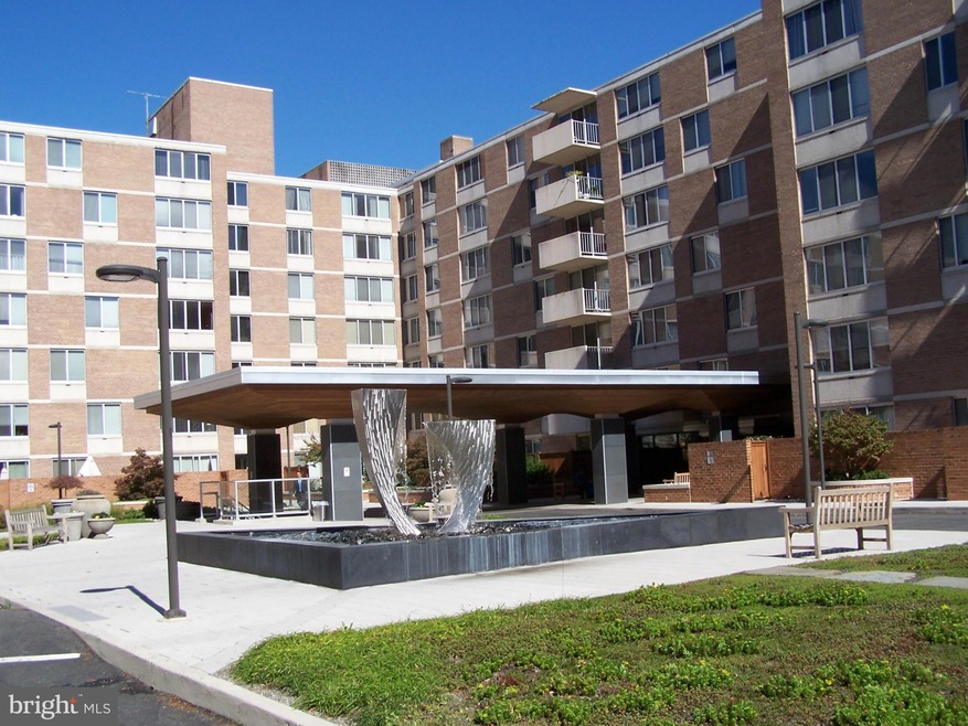Van Ness East unit 831, Washington, DC 20008 - photo 1