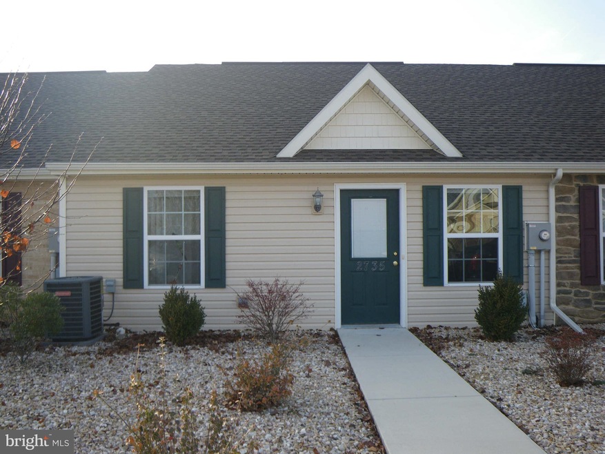 2735 Roosevelt Dr, Chambersburg, PA 17201 - photo 1