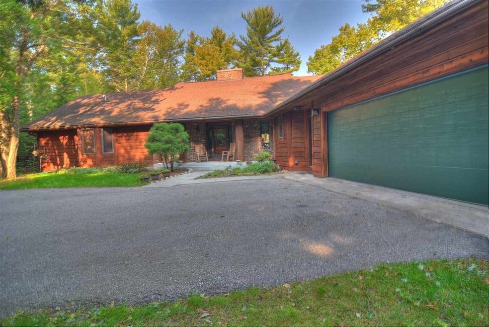 12515 Meanderline Rd, Charlevoix, MI 49720 - photo 1