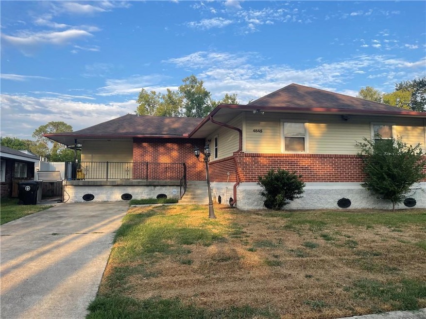 4845 Metropolitan Dr, New Orleans, LA 70126 - photo 1