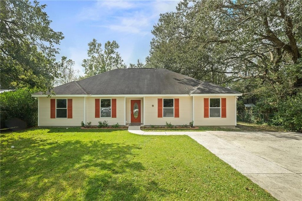 59527 Autumn Dr, Slidell, LA 70461 - photo 1