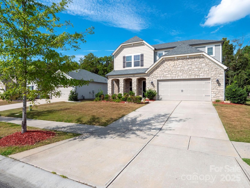 Under Contract $475,000