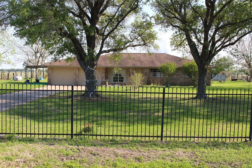 3082 County Road 166, Bay City, TX 77414 - photo 1