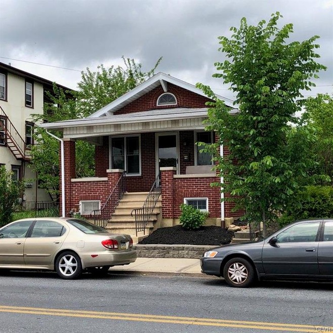 1911 W Allen St unit 1913, Allentown, PA 18104 - photo 1