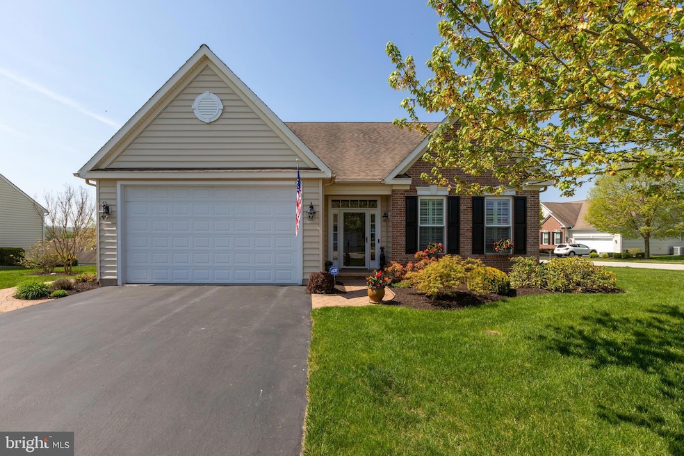 232 Cog Hill Dr, Honey Brook, PA 19344 - photo 1