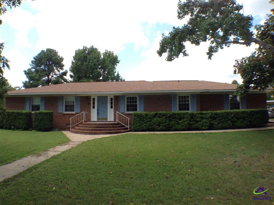 115 Air Park Dr, Warner Robins, GA 31088 - photo 1