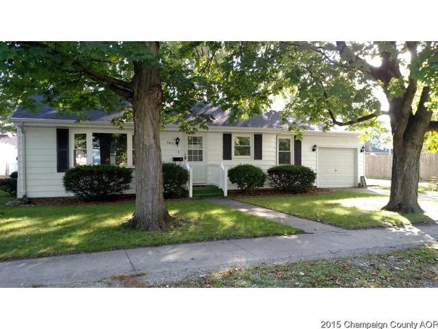 305 N Carico St, Tuscola, IL 61953 - photo 1