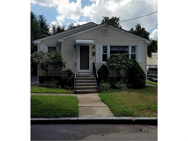 38 Samoset Ave, Providence, RI 02908 - photo 1