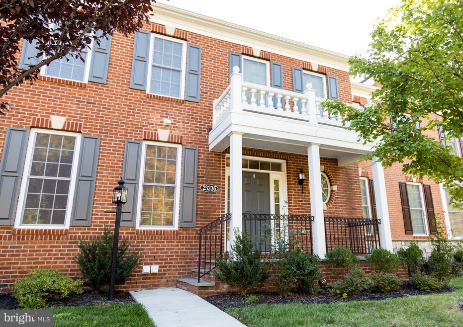 23236 Evergreen Ridge Dr, Ashburn, VA 20148 - photo 1