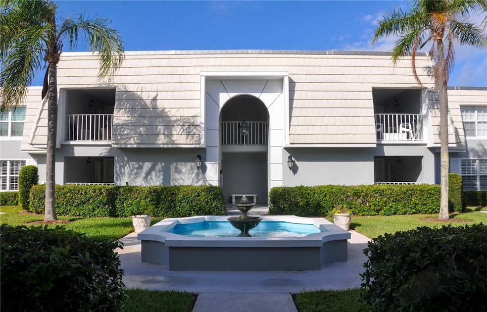 2741 Ocean Dr unit 31D, Vero Beach, FL 32963 - photo 1