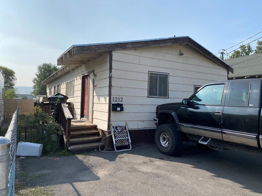 1212 Owens St, Klamath Falls, OR 97601 - photo 1