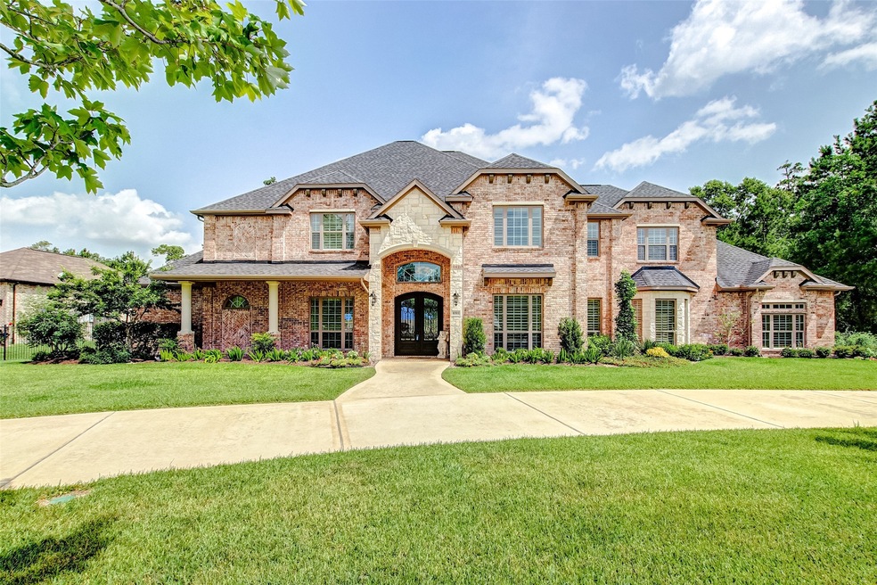 Stunning estate on approximately 1 acre