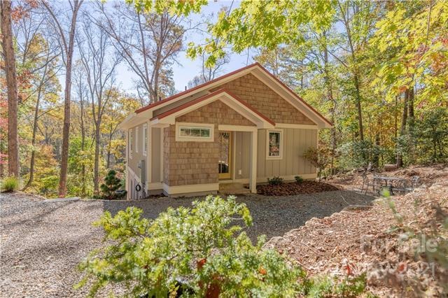 New Modern Cottage Built in 2021