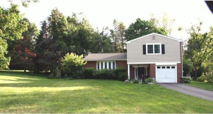 2 Deer Run Ln, Malvern, PA 19355 - photo 1