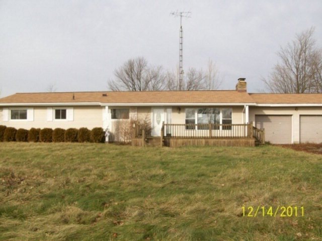 1476 Wyandot Rd, Bucyrus, OH 44820 - photo 1