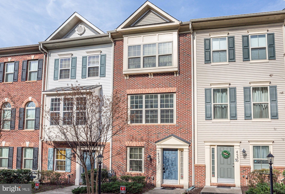 4532 Potomac Highlands Cir, Triangle, VA 22172 - photo 1