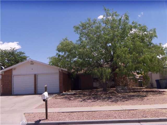 1762 Glen Campbell Dr, El Paso, TX 79936 - photo 1