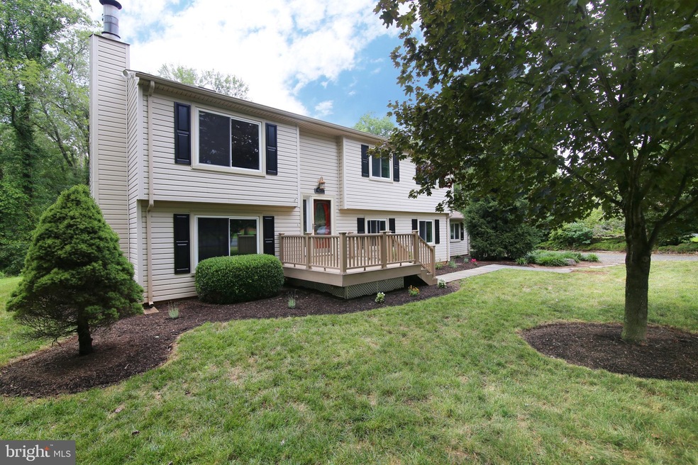 4332 S Starcrest Dr, Warrenton, VA 20187 - photo 1