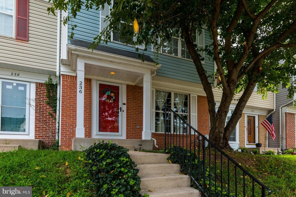 236 Edge Creek Ln unit 73, Odenton, MD 21113 - photo 1