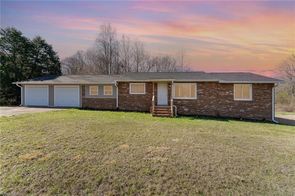 1735 Smothers Rd.