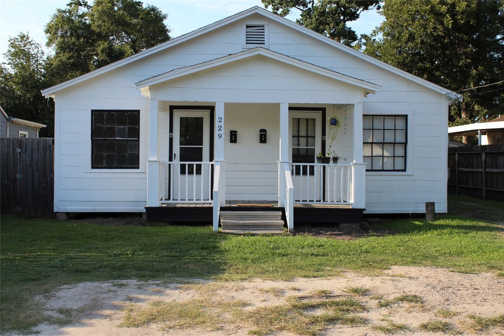 229 Neyland St unit A, Houston, TX 77022 - photo 1