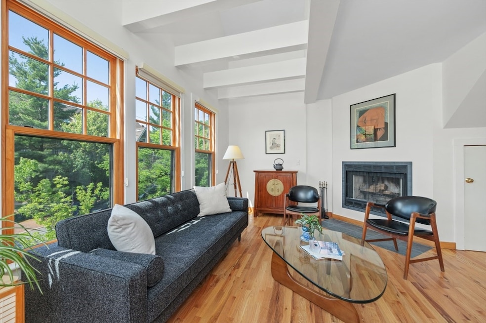 Pending $1,295,000
