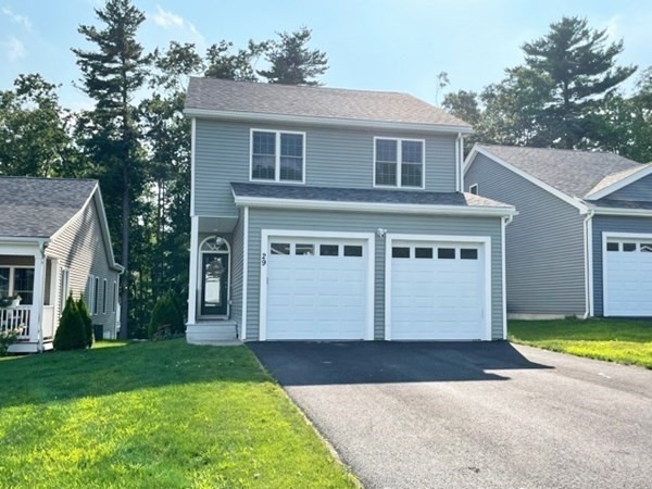 29 Hyde Park Cir, Uxbridge, MA 01569 - photo 1