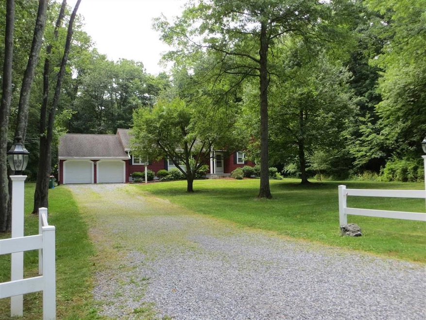 3 Dose Rd, Wappingers Falls, NY 12590 - photo 1