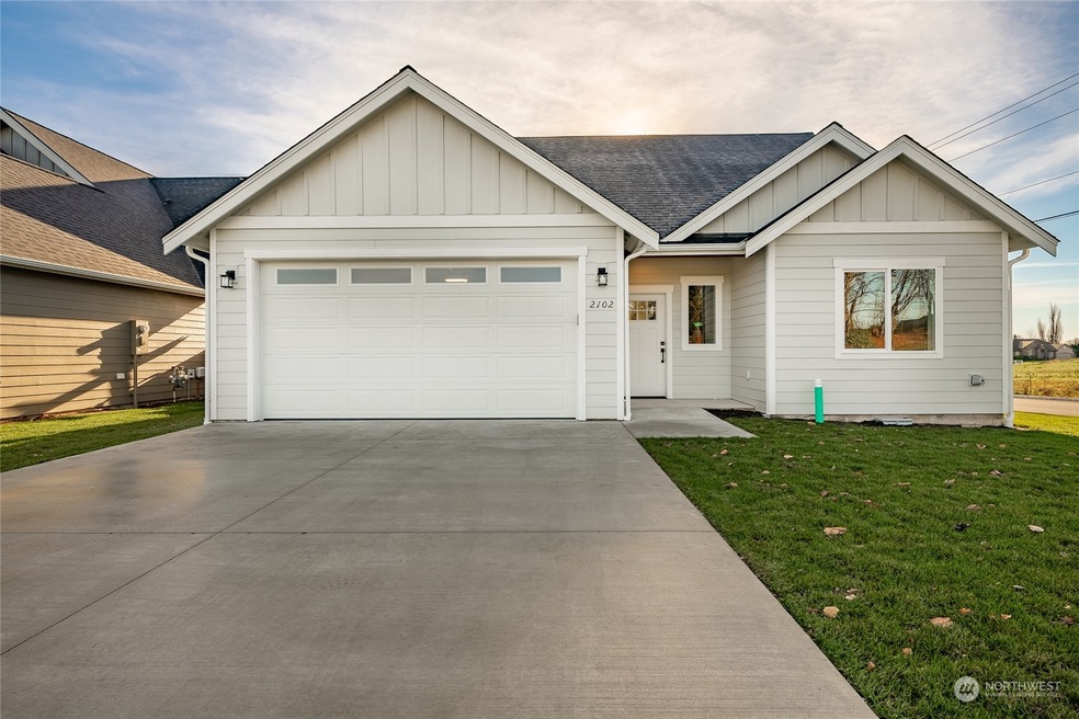 2102 Lagerwey Cir, Lynden, WA 98264 - photo 1