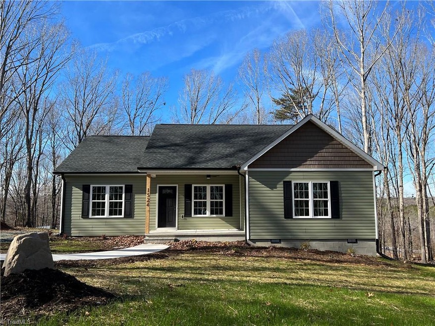 1524 Liberty Cir, Asheboro, NC 27205 - photo 1