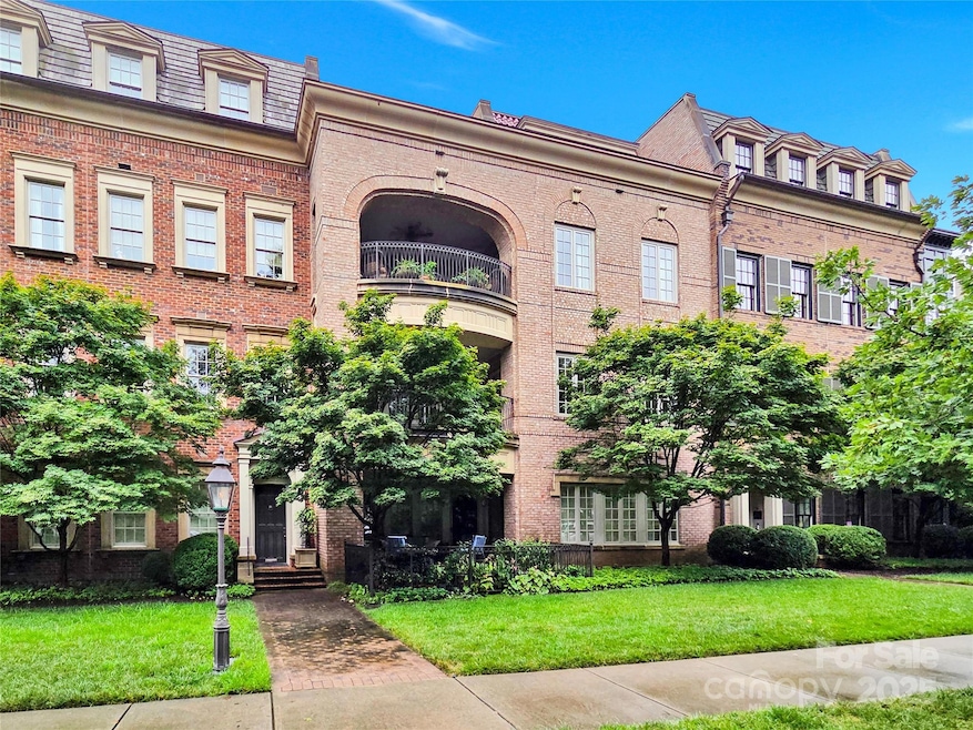 164 Cherokee Rd unit 2A, Charlotte, NC 28207 - photo 1