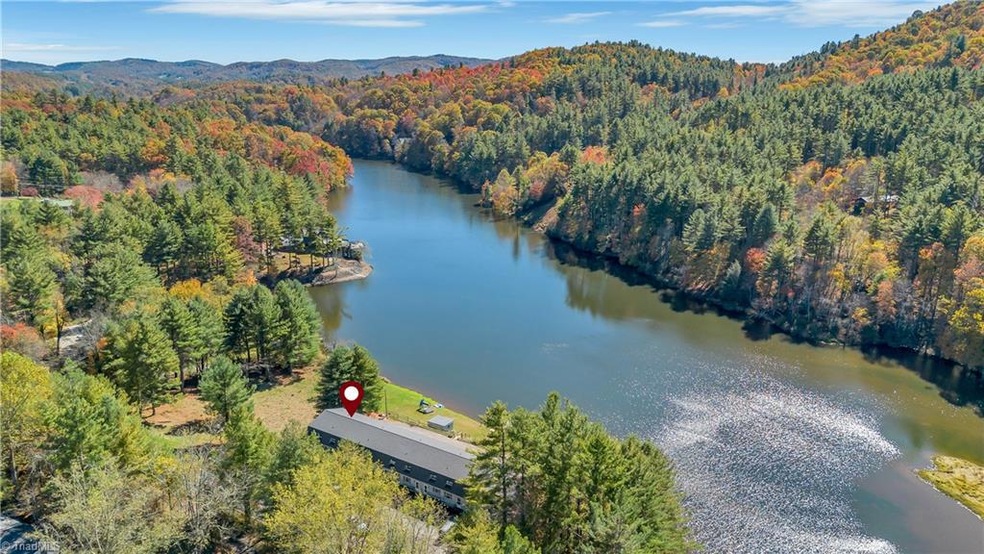 4086 Nettle Knob Rd, West Jefferson, NC 28694 - photo 1