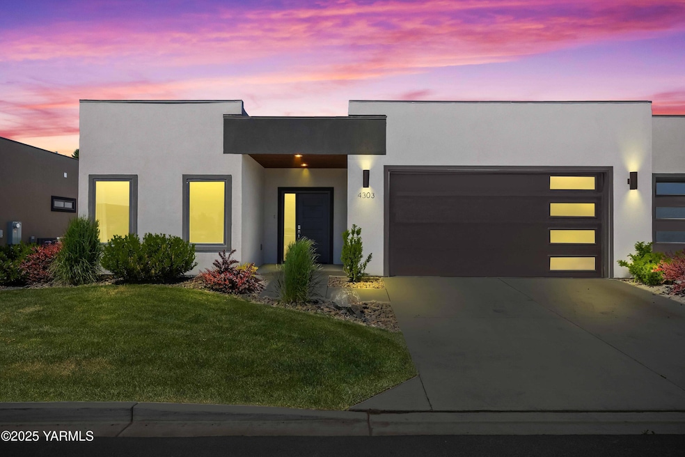 For Sale $515,000 • Co-Listing Agent