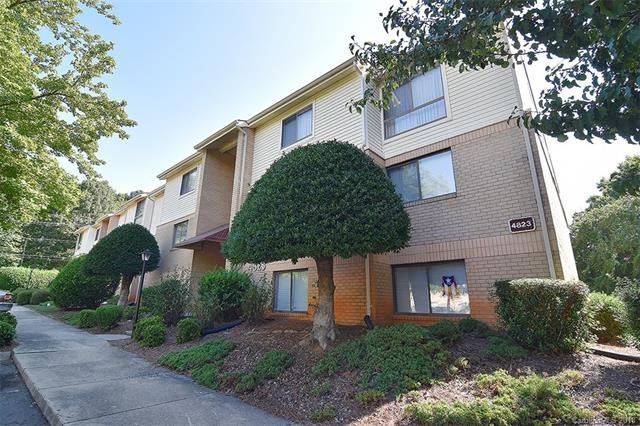 4823 Watermark has a low maintenance brick and vin
