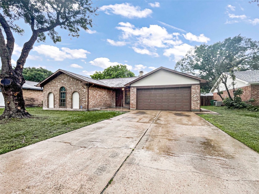 3623 Abinger Ln, Houston, TX 77088 - photo 1