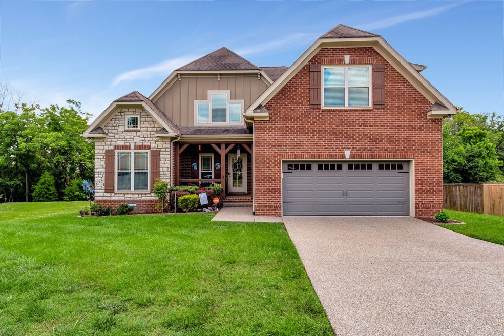 2006 Queens Ct, Spring Hill, TN 37174 - photo 1