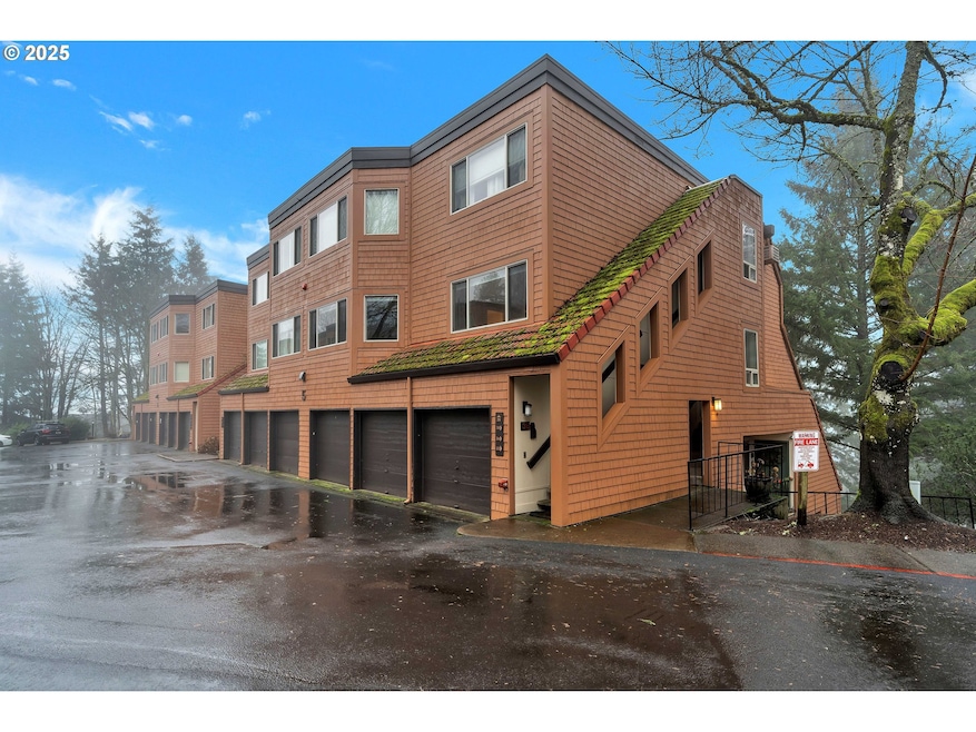 35 Oswego Summit unit 35, Lake Oswego, OR 97035 - photo 1