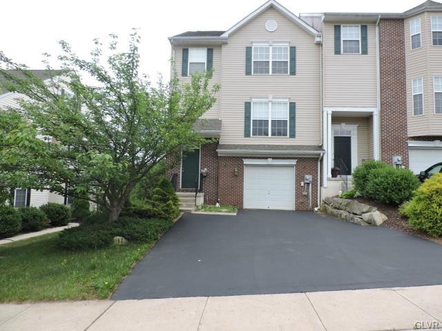 5162 Spring Ridge Dr E, Macungie, PA 18062 - photo 1