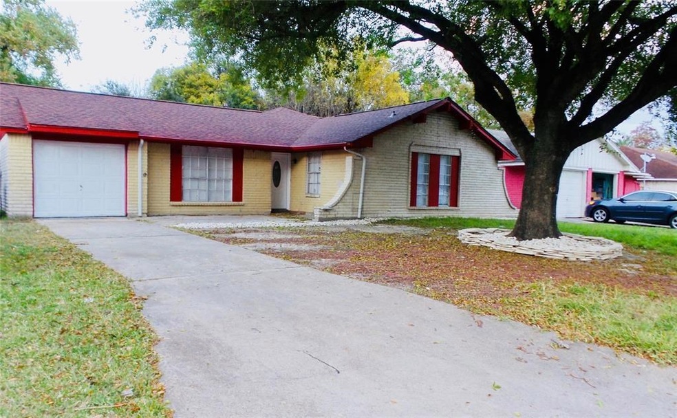 934 Cherry Spring Dr, Houston, TX 77038 - photo 1