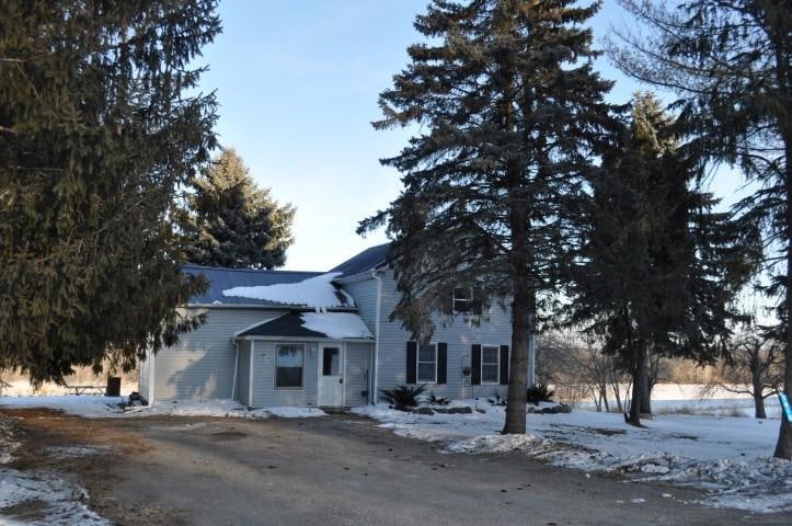 7810 Town Hall Rd, Kewaskum, WI 53040 - photo 1