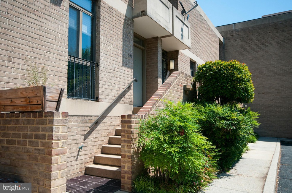 393 N St SW unit 100, Washington, DC 20024 - photo 1