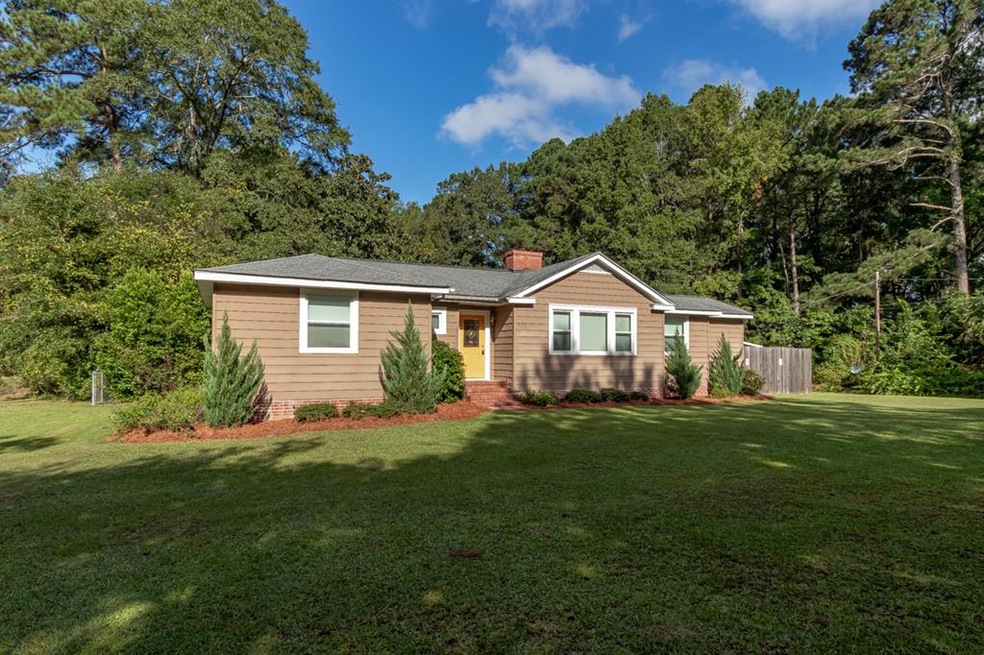 329 Grier Cir, Thomson, GA 30824 - photo 1