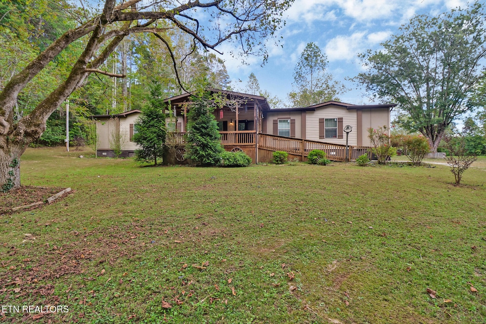 1063 Westel Loop, Rockwood, TN 37854 - photo 1