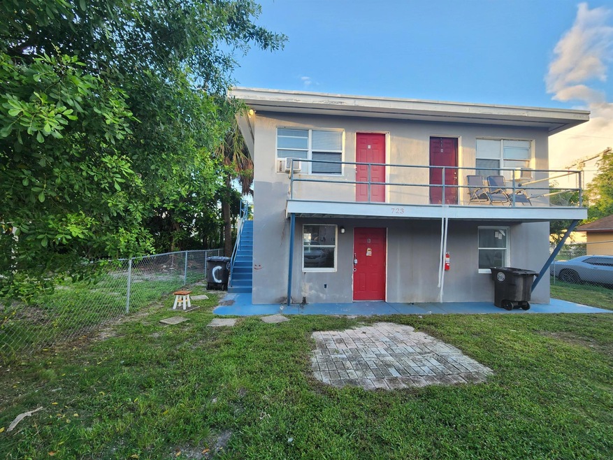 723 22nd St unit C, West Palm Beach, FL 33407 - photo 1